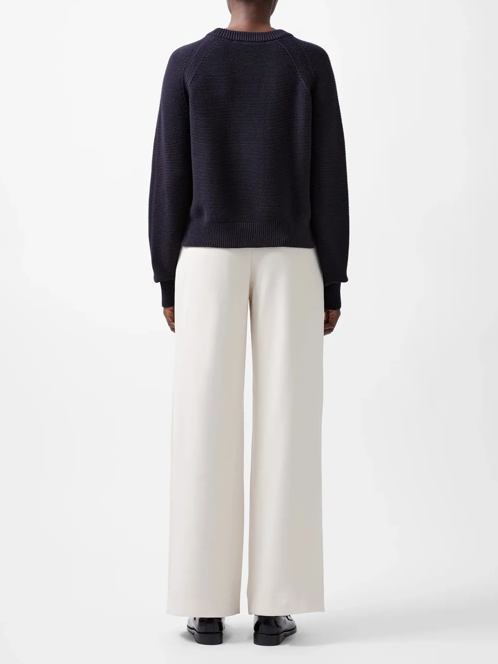 Simple And Versatile Round Neck Commuter Style Sweater