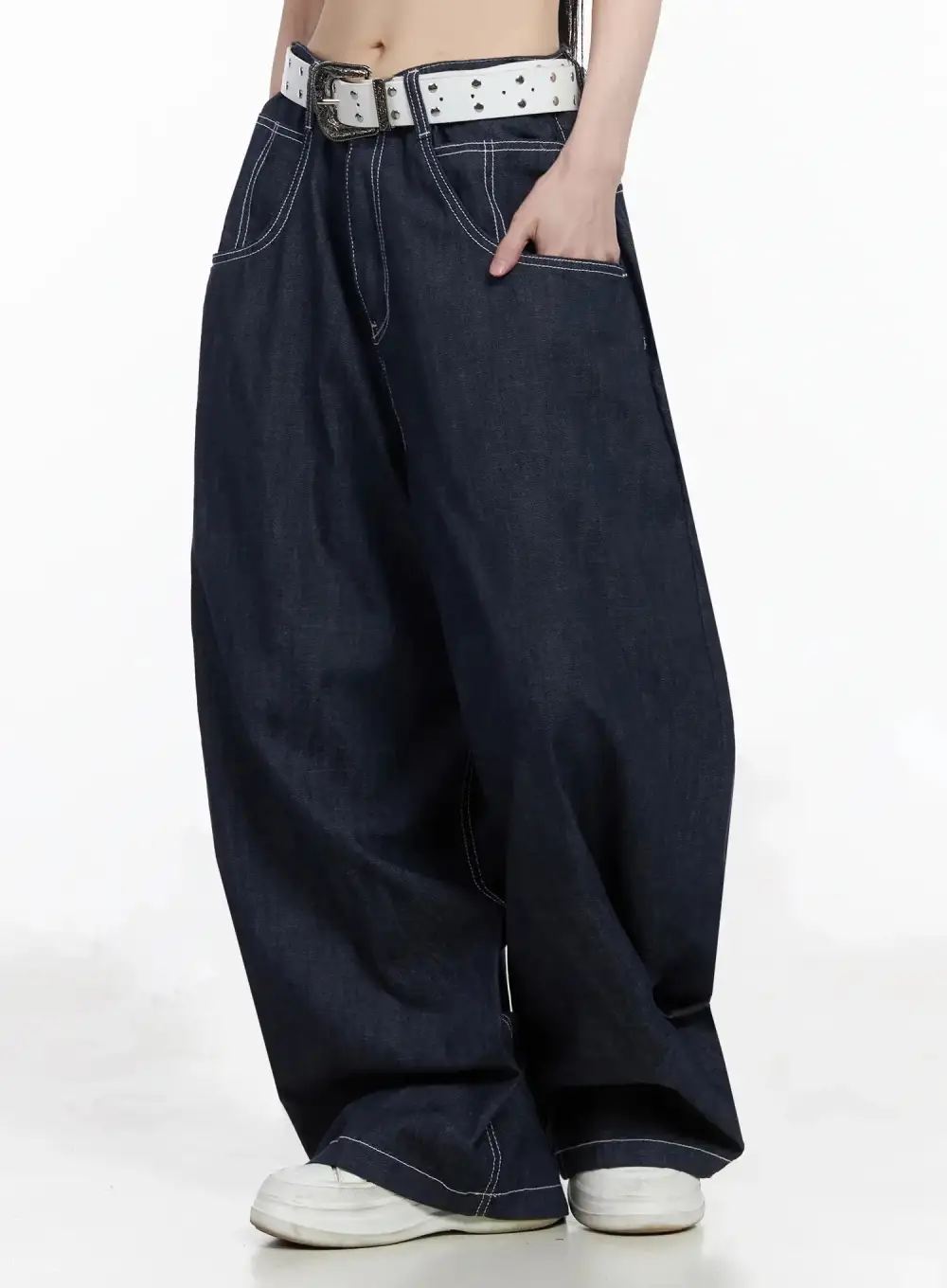 Pocketed Wide Leg Baggy Jeans