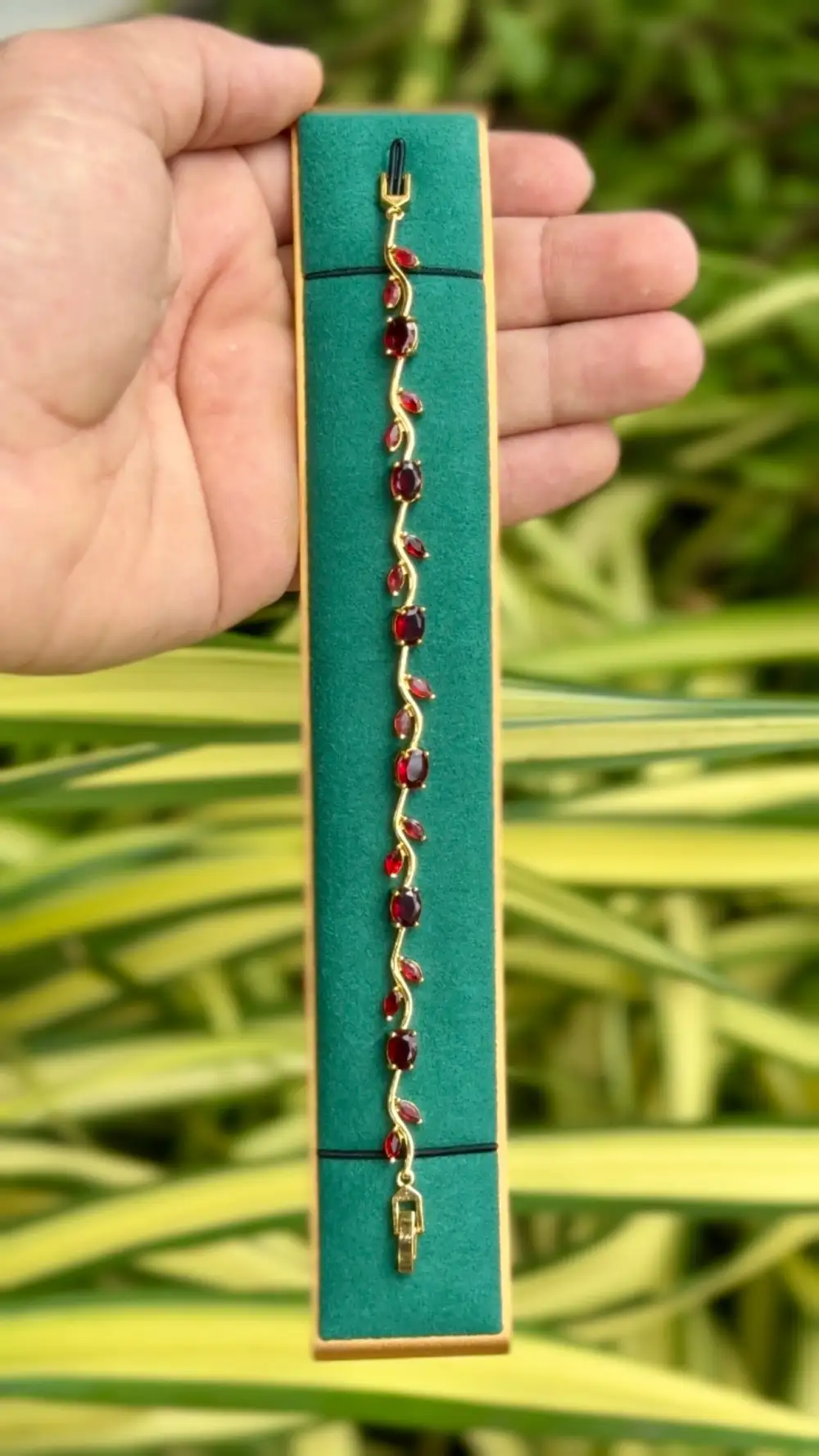 Tulip Ruby Vine Royale Bracelets