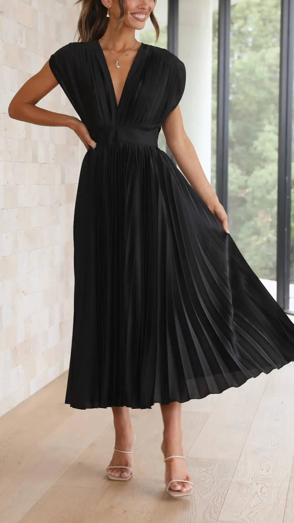 Refined Refined Women's Pleated Midi Dress
