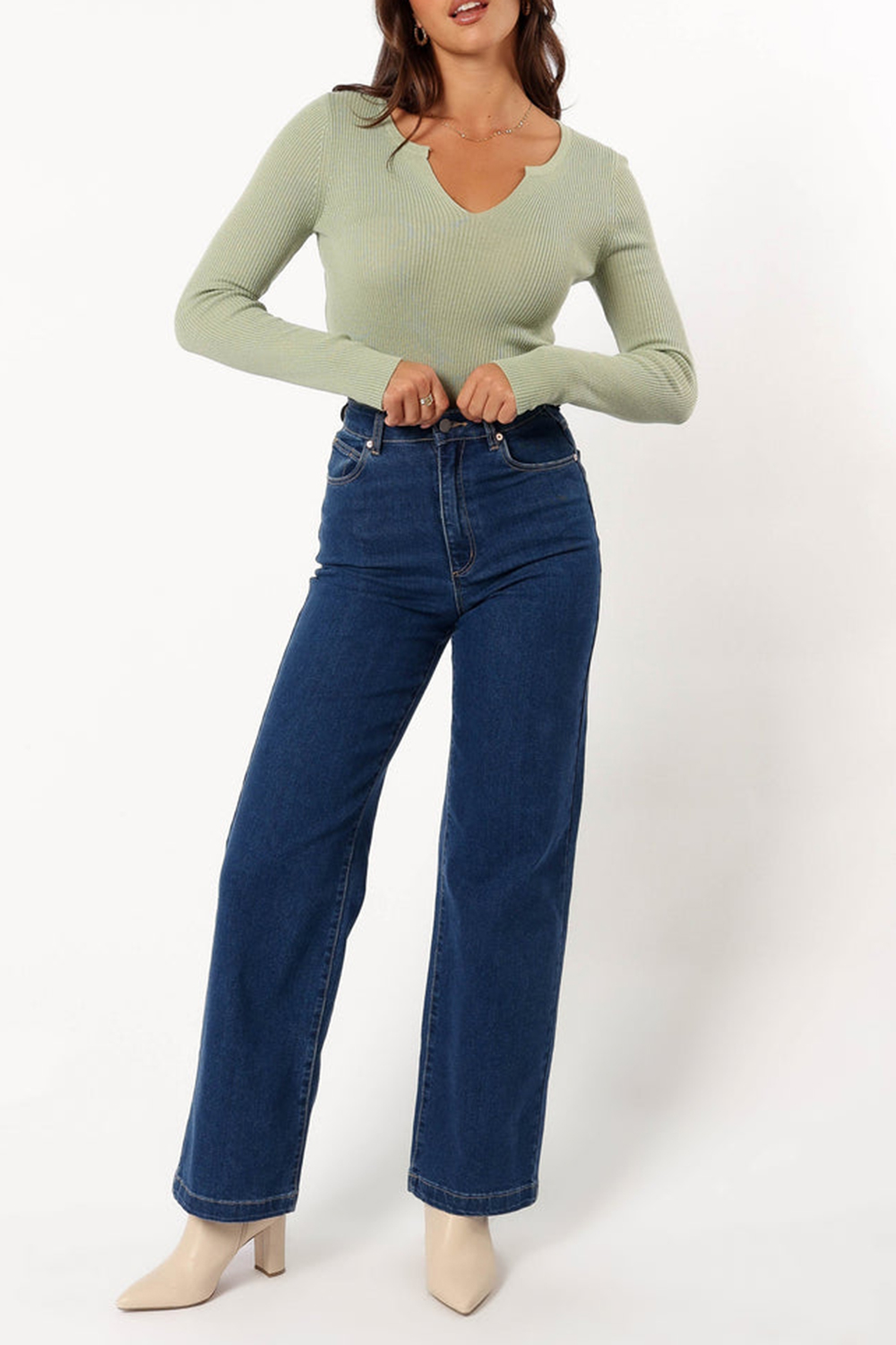 V NECK LONG SLEEVE TOP