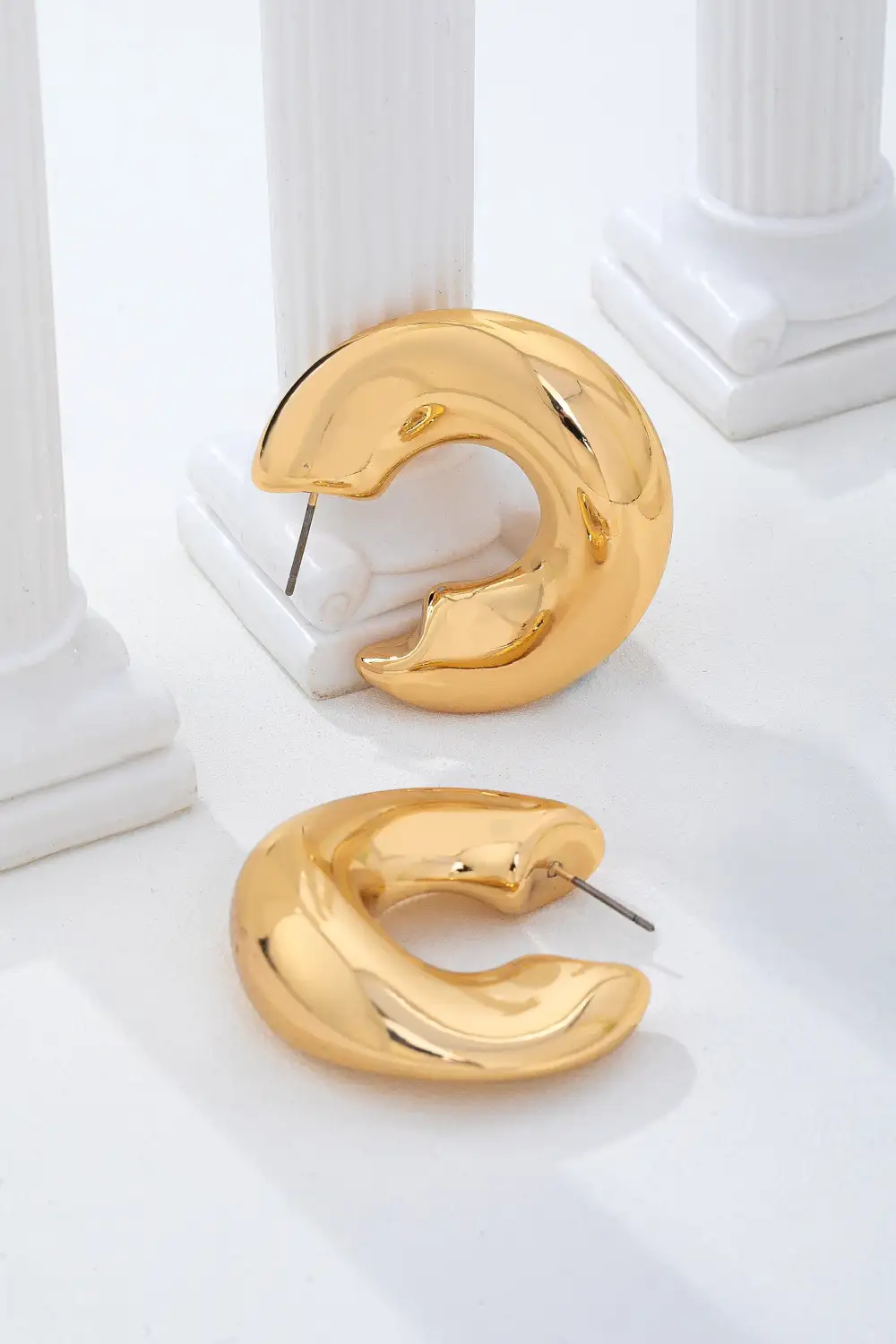 Bold Tone Chunky Dome Crescent