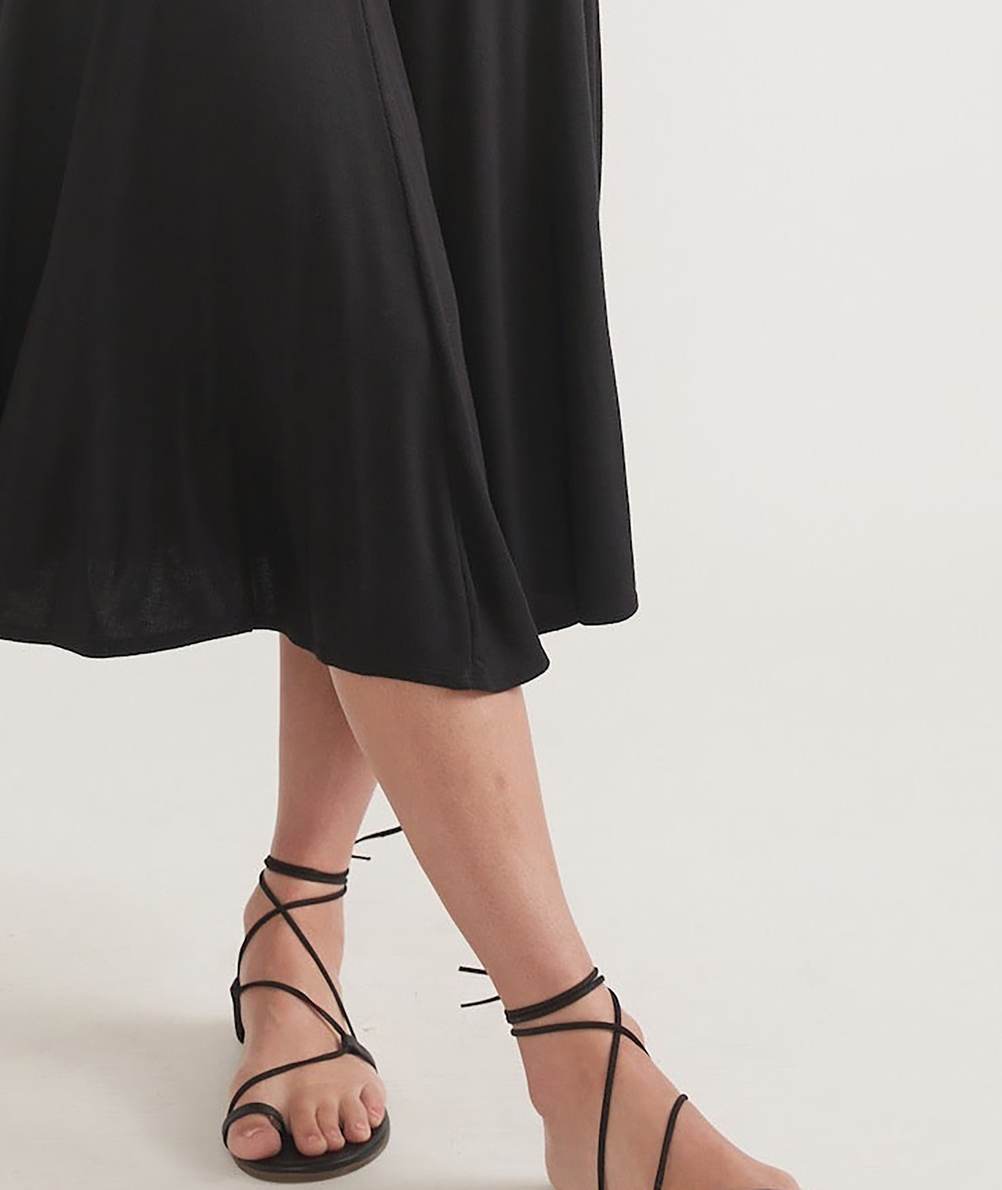 Black Sleeveless A-Line Midi Dress