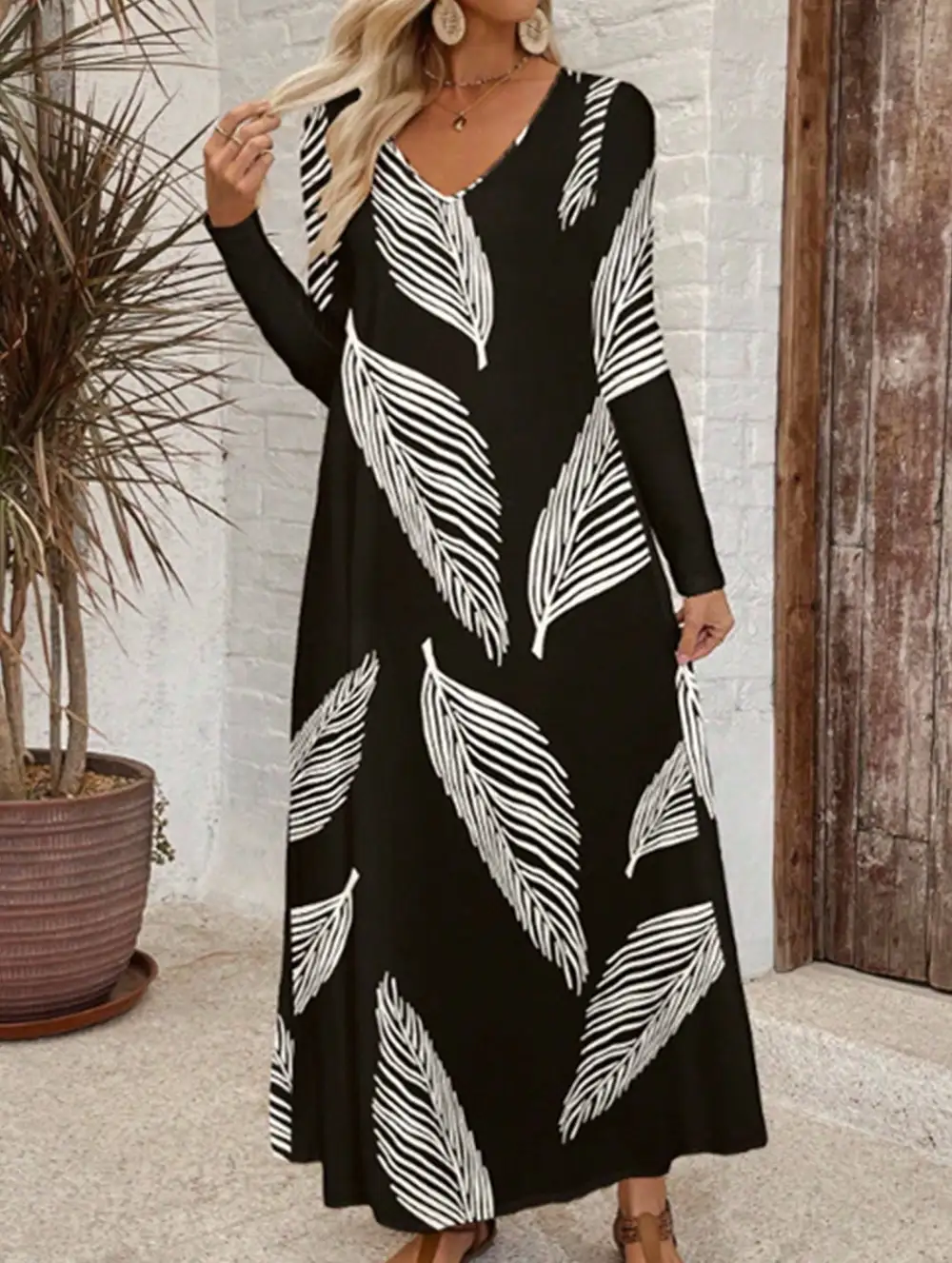 V-Neck Printed Long-Sleeved Maxi Dress