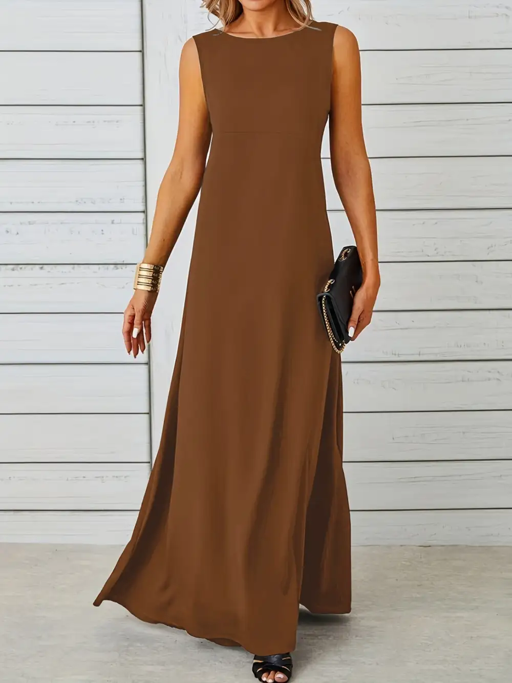 Balanced Detail Sleeveless Maxi Dress