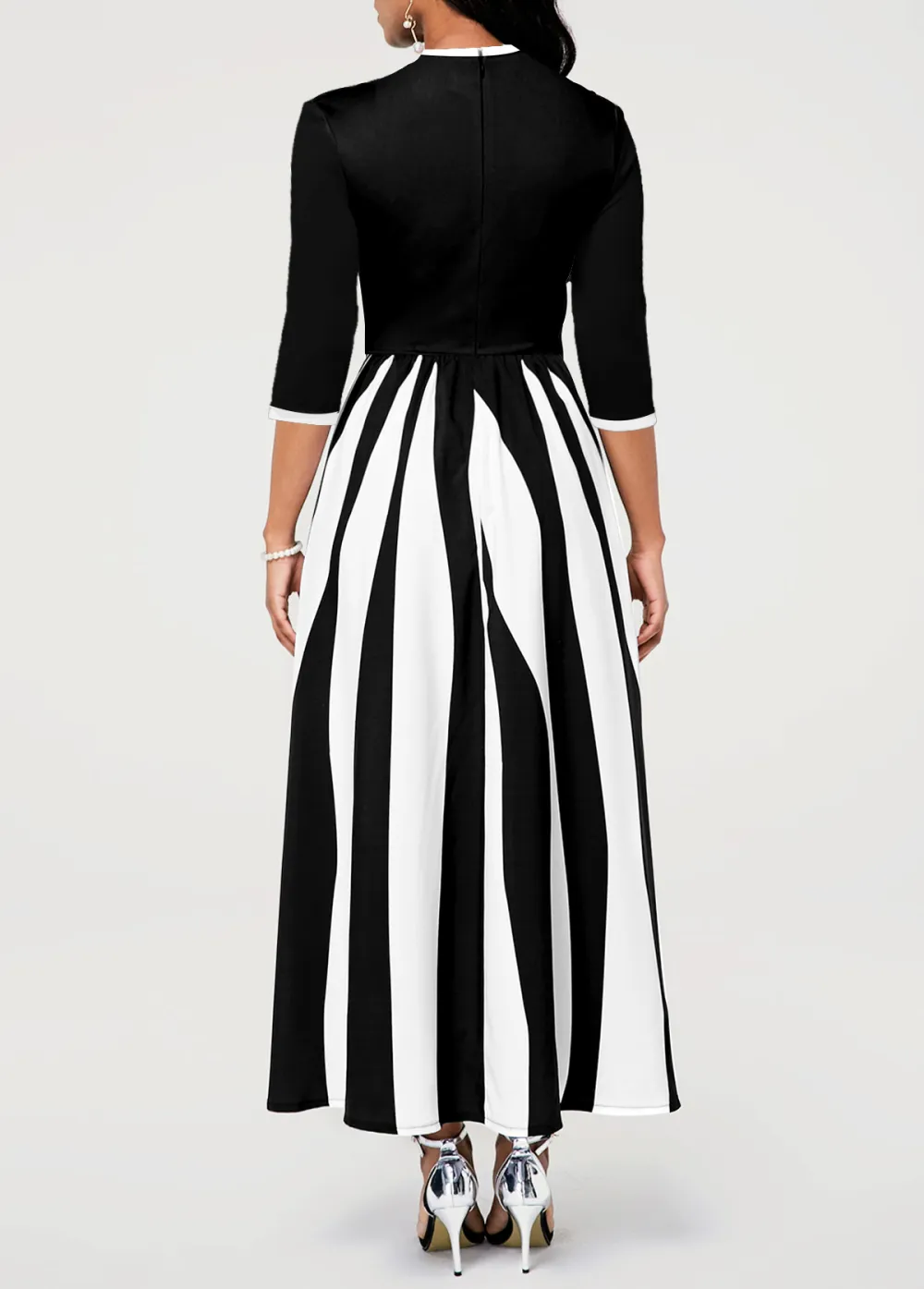 Geometric Print Pocket Tie Collar Maxi Dress
