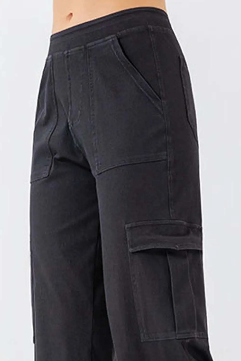 Relaxed Button Denim Jeans