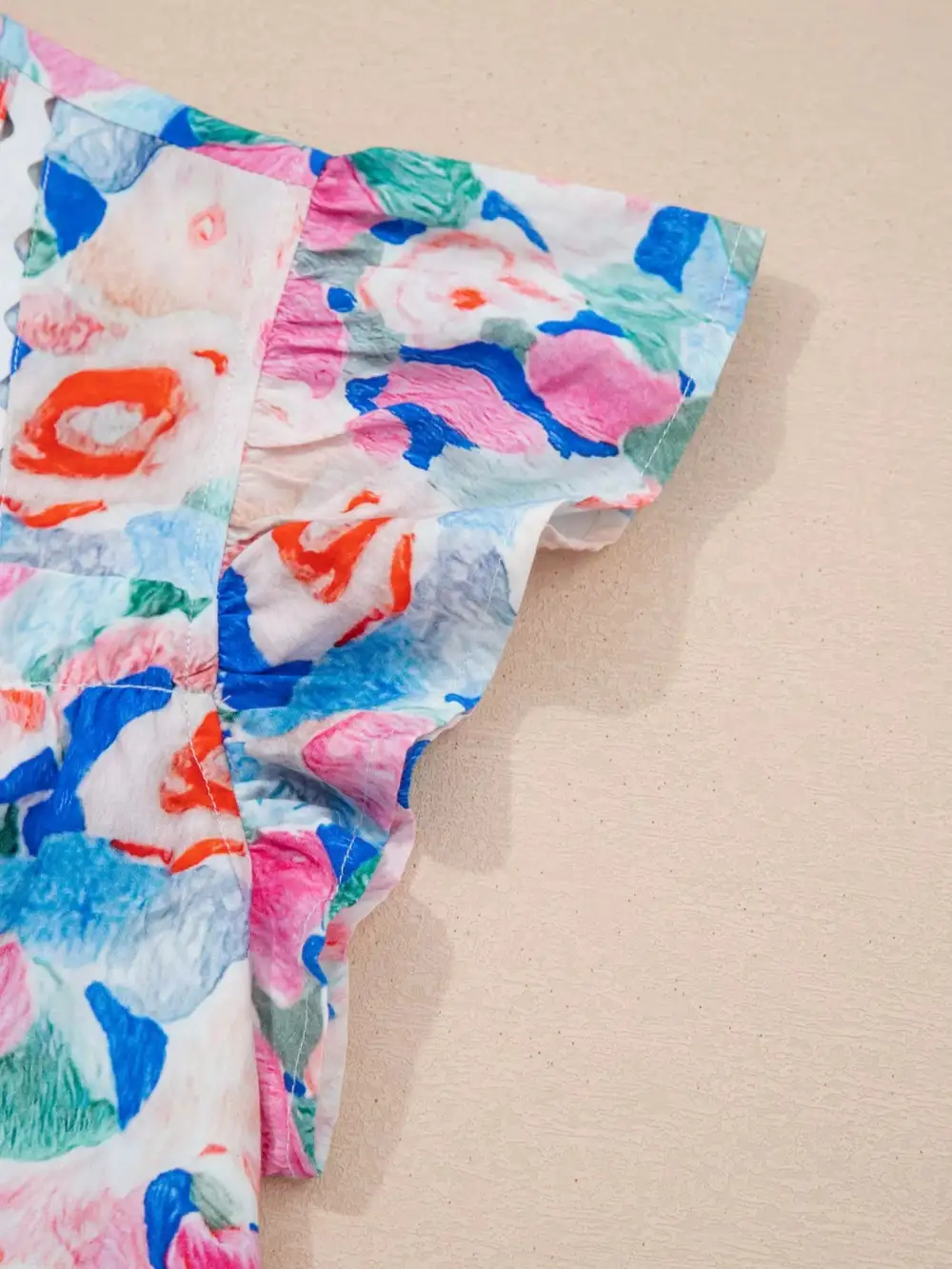 Relaxed V-Neck Ruffled Floral Blouse