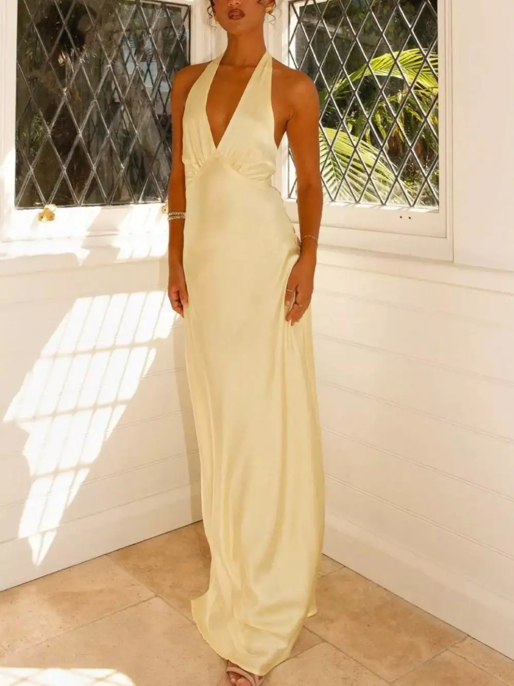 Structured Shape Sleeveless Maxi Dress