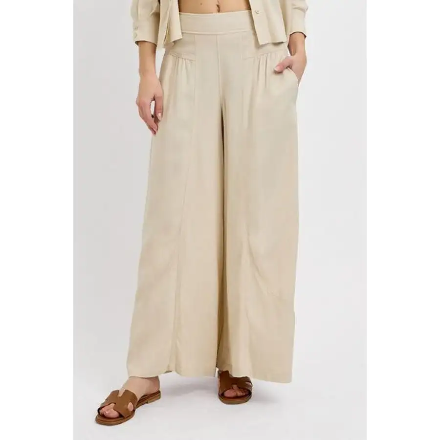 Risen Shirring Detail Wide Leg Pants