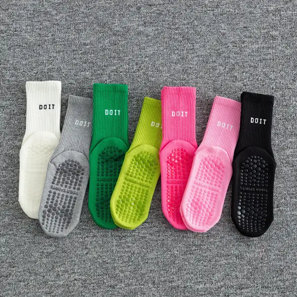 Breathable Moisture Wicking Sports Socks