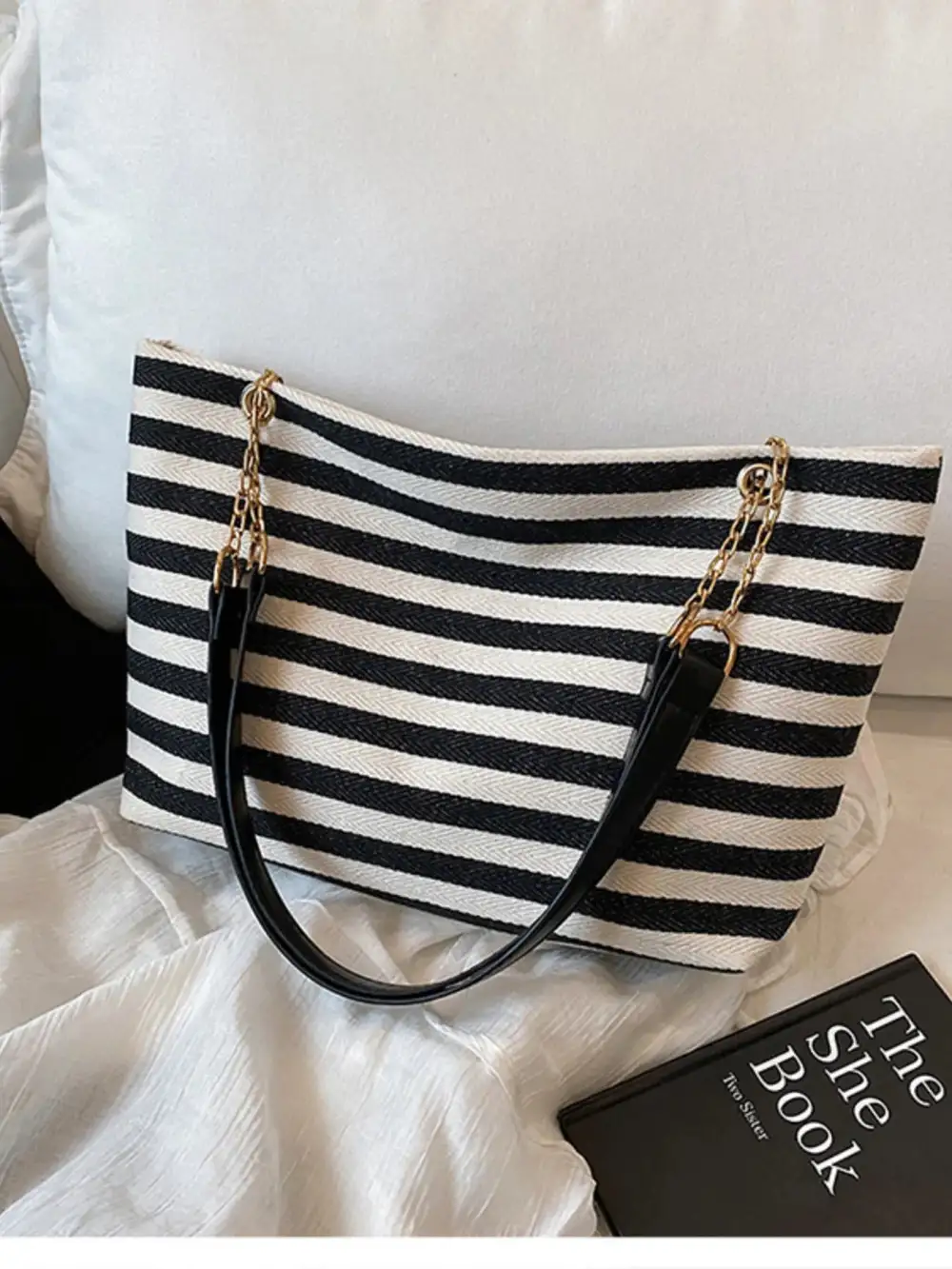 Striped Chain Strap Shoulder Bag