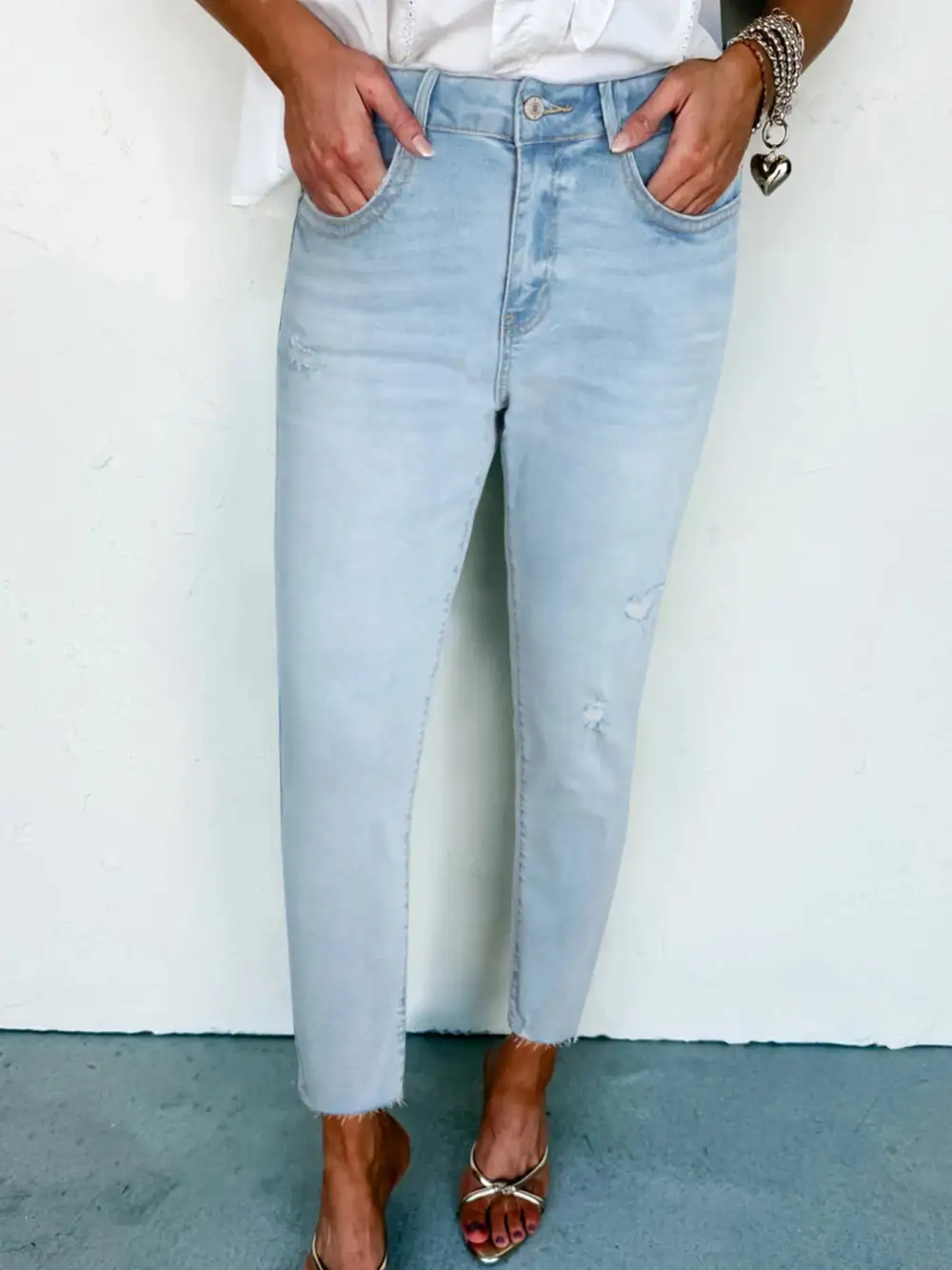 Mid Rise Ankle Length Distressed Skinny Denim Jeans