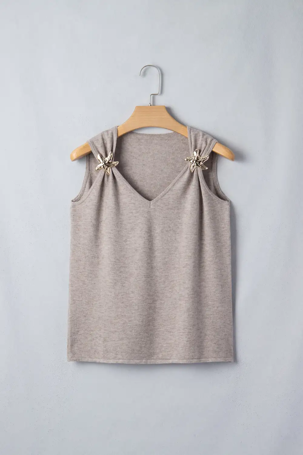 Metal Star Detail V-Neck Knit Tank Top