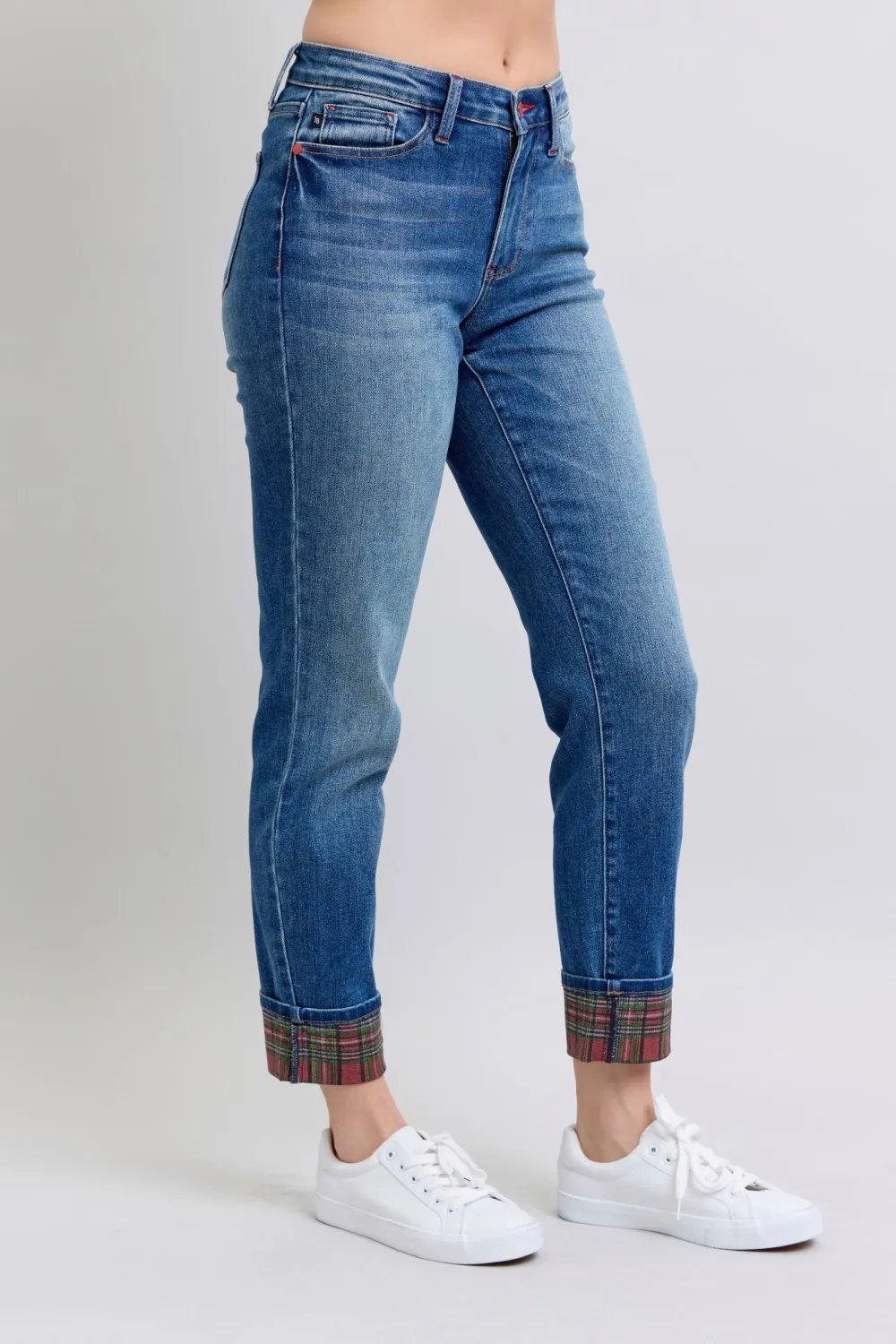 Relaxed Washed Pocketed Stretch Straight Leg Jeans