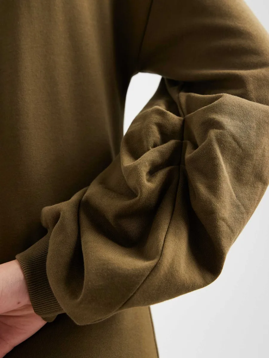 Lantern-Sleeve Split Midi Dress