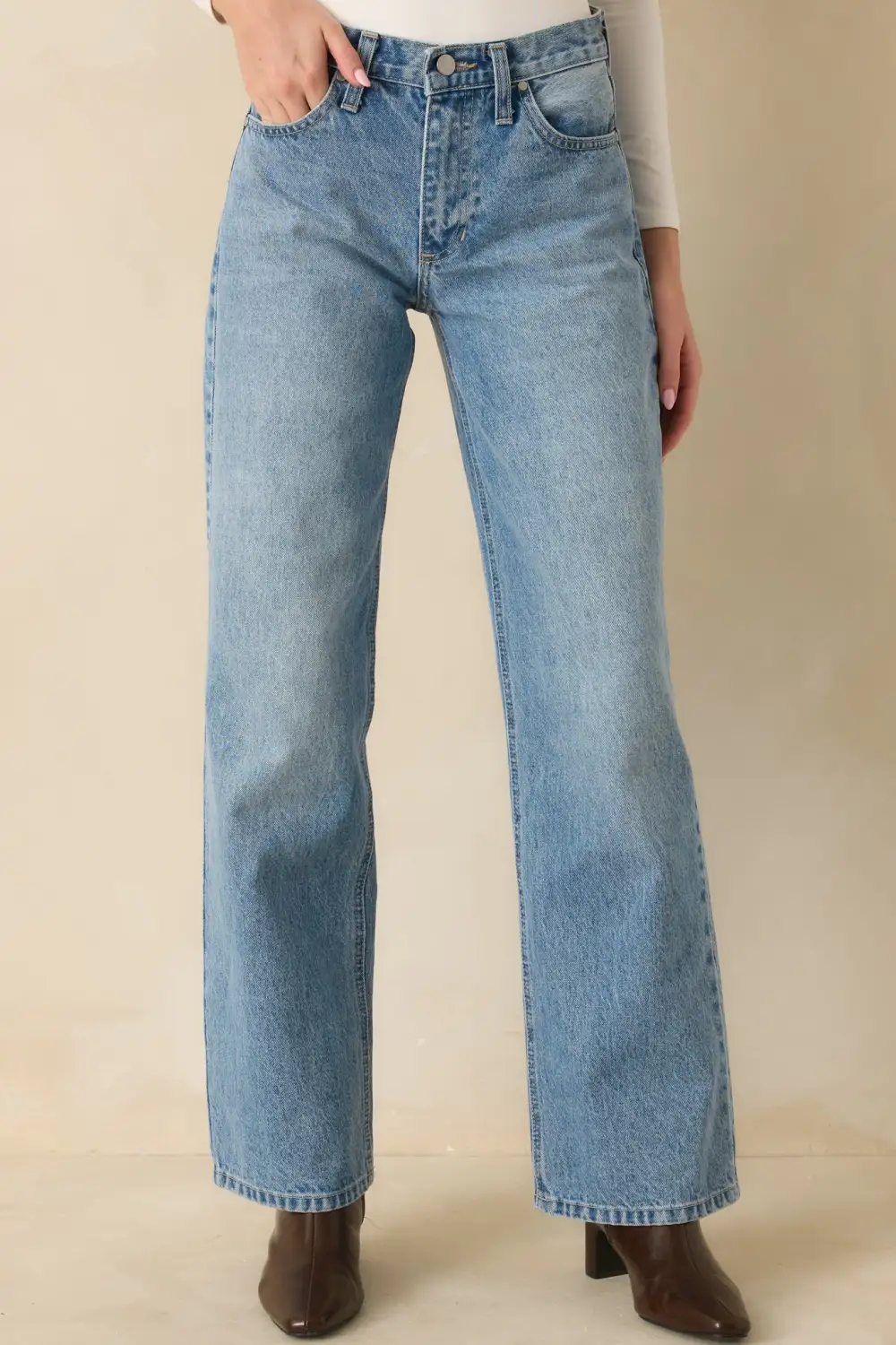 Light Wash Relaxed Straight Leg Jeans