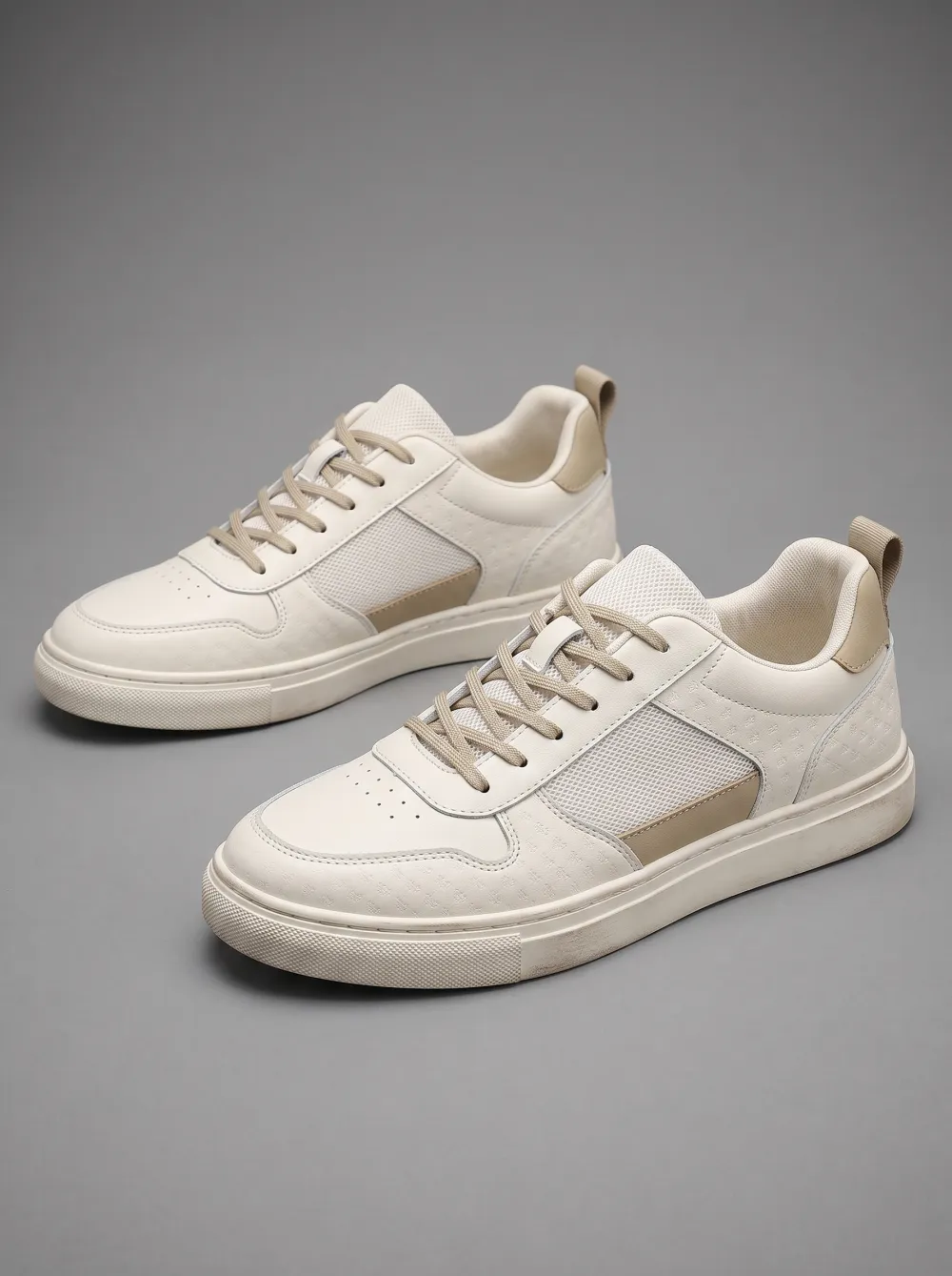 Men's Casual Minimalist Beige Mesh Textured Printed Sneakers