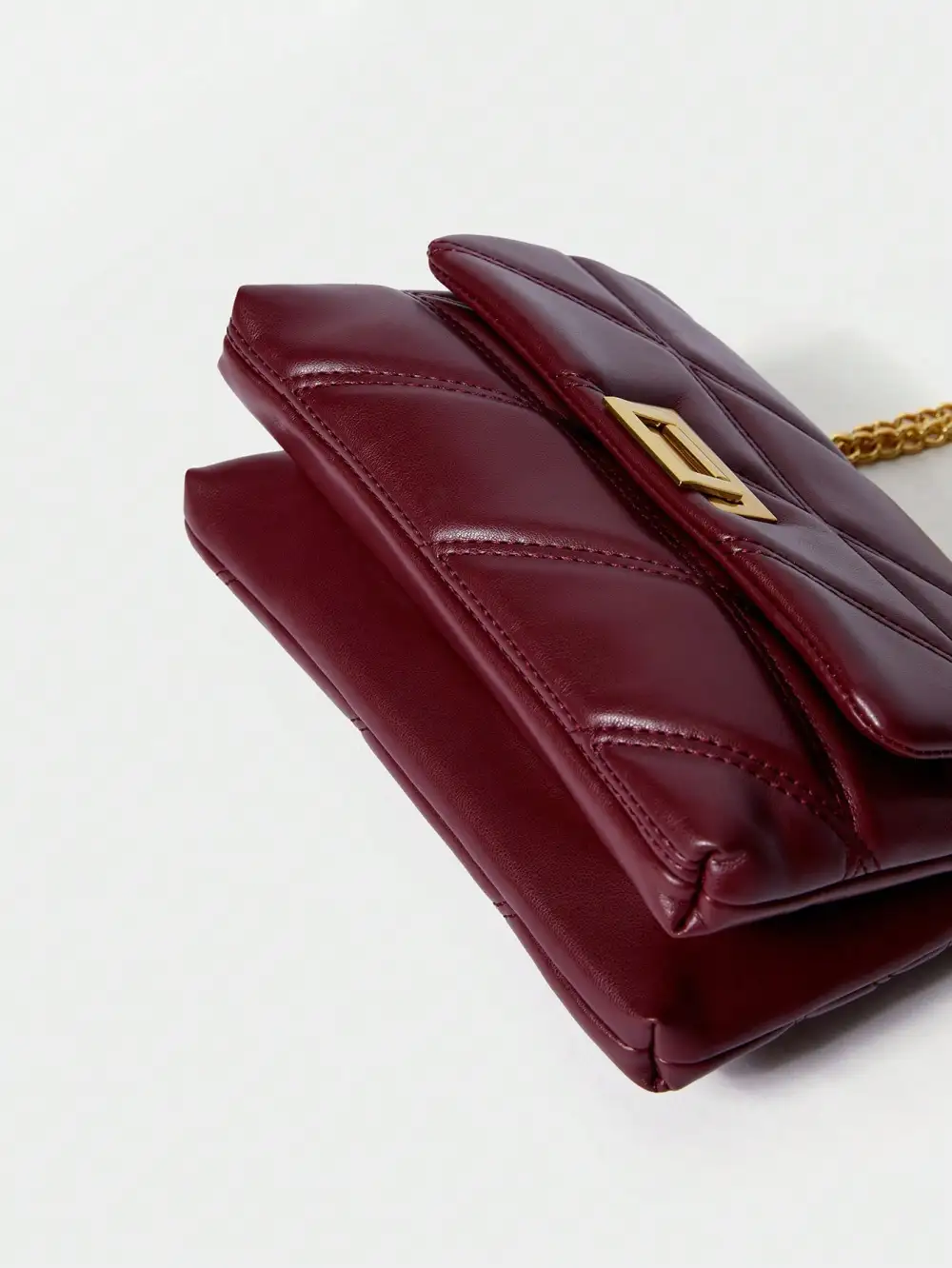 Classic Shoulder Bag