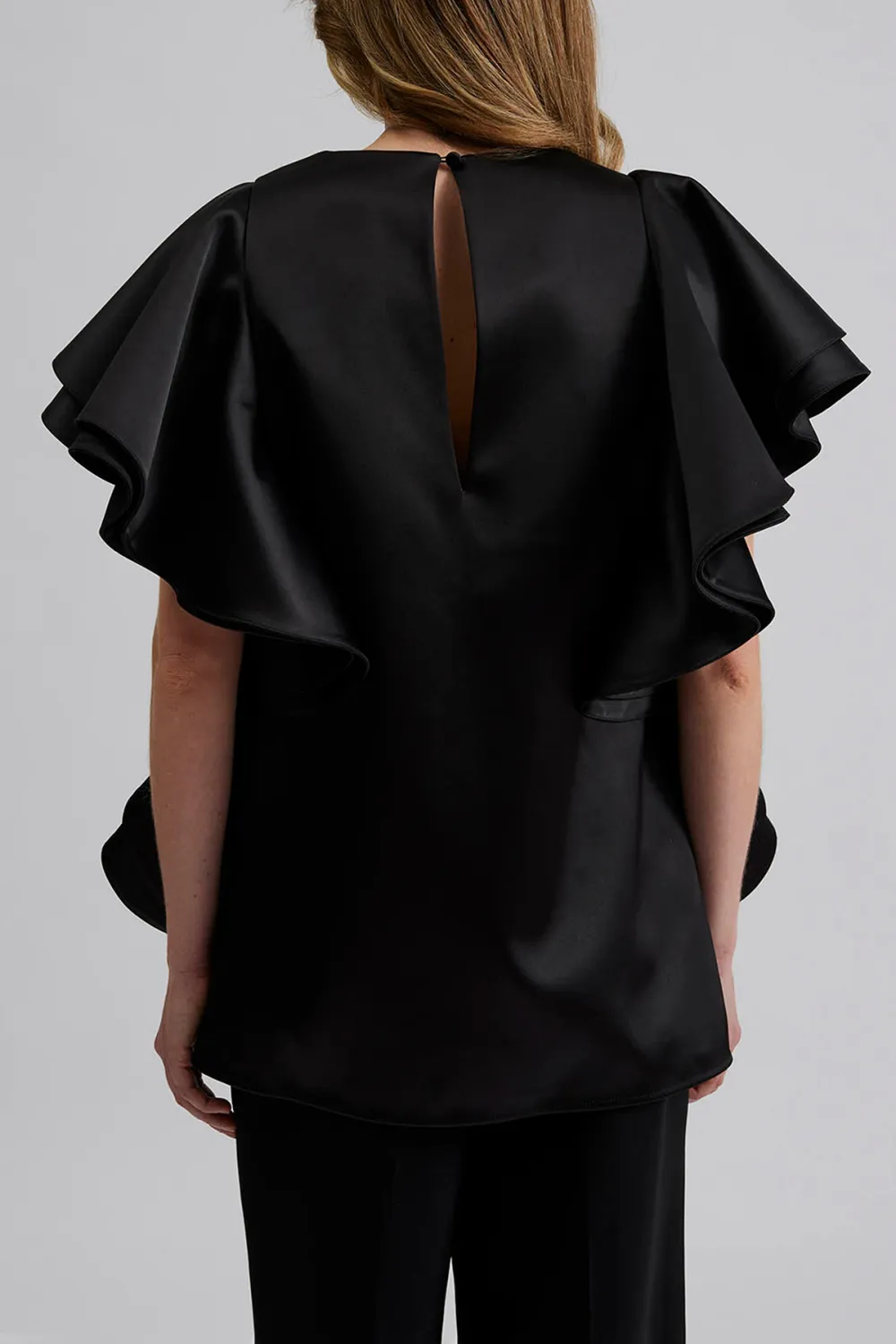 Ruffled Sleeveless Oversized Blouse