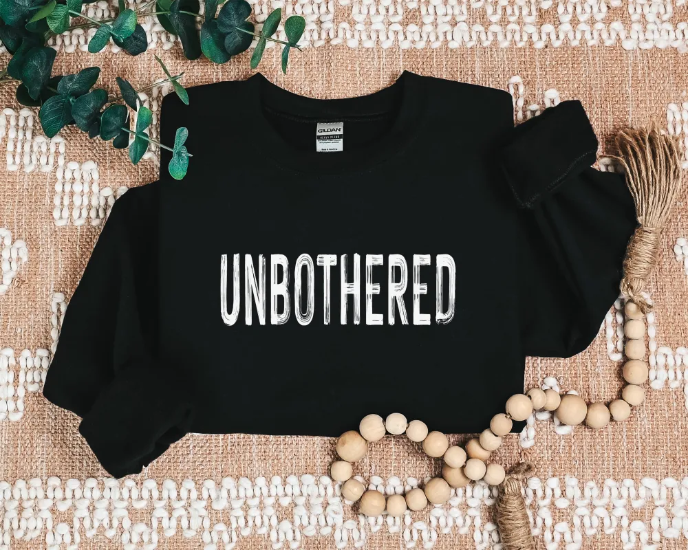 Unbothered Motto Graphic Crewneck Sweatshirt