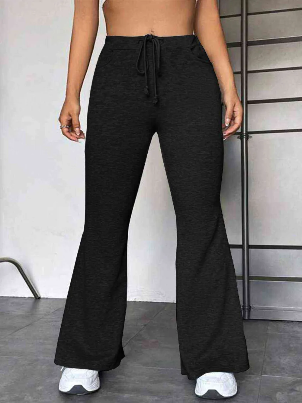 Relaxed Drawstring Pocketed Sweatpants