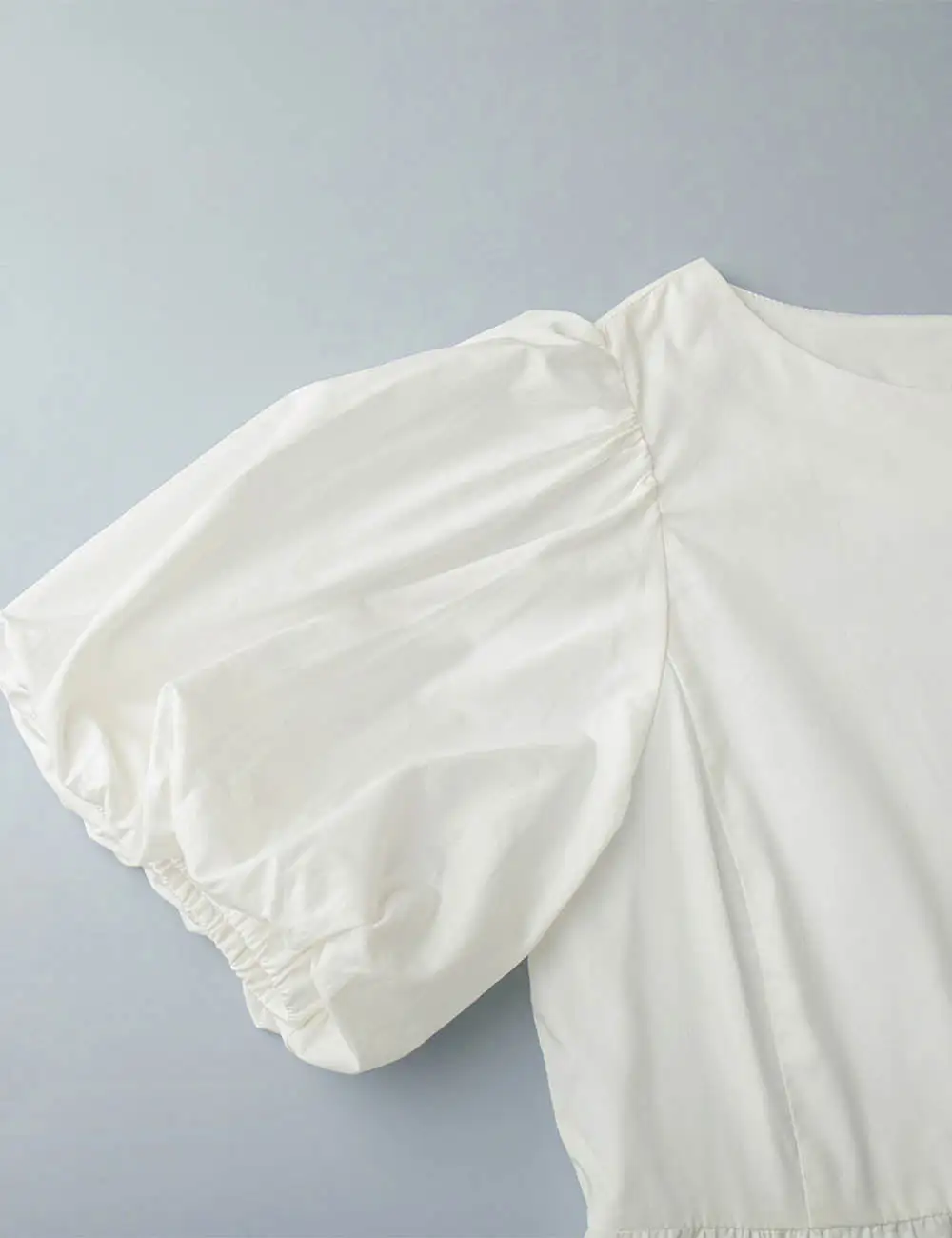 Round Neck Solid Color Puff Sleeves Midi Dress