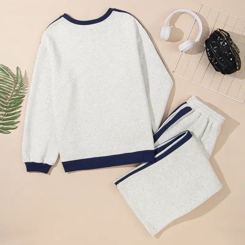 Women's 2 Piece Outfit Fleece Sweatsuit Casual Lounge Matching Sets Crewneck Loose Fit Cozy Sweatshirt & Straight Leg Sweatpants Womenswear Clothes Chic