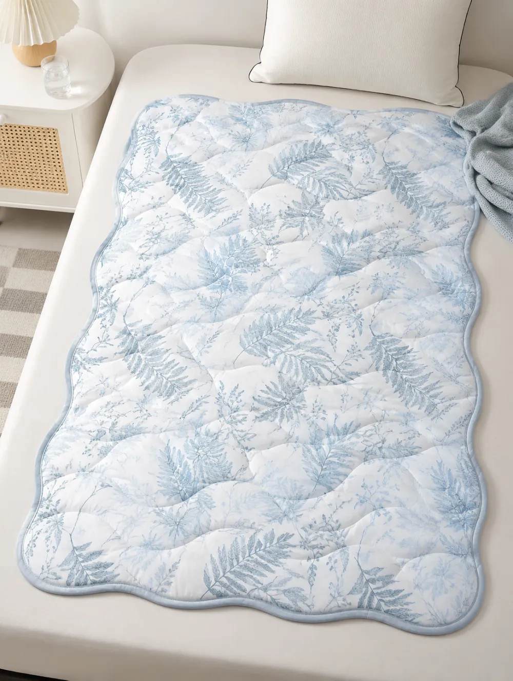 Botanical Fern Blue Print Cooling Mat