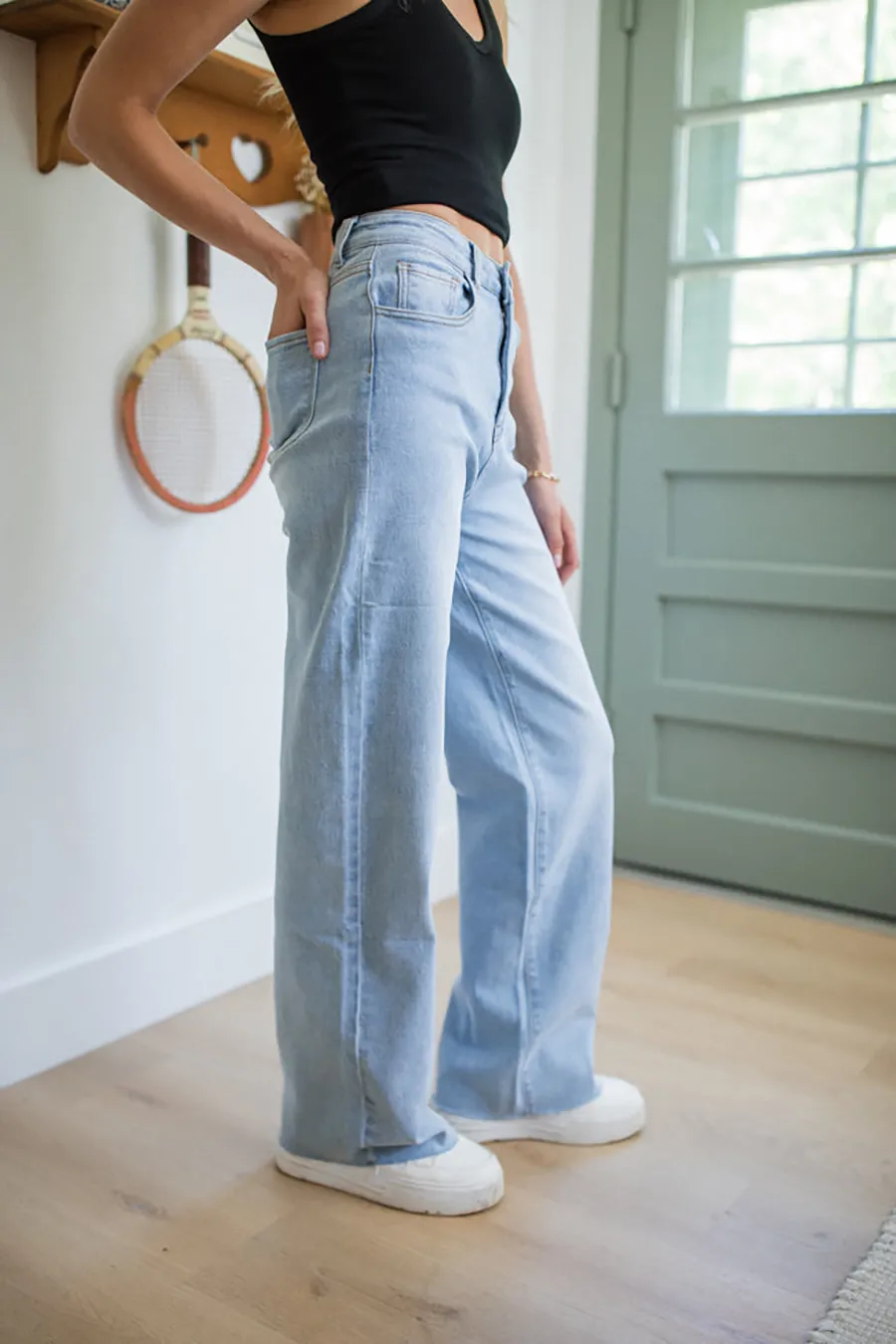 All Match Distressed Light Wash Wide Leg Jeans