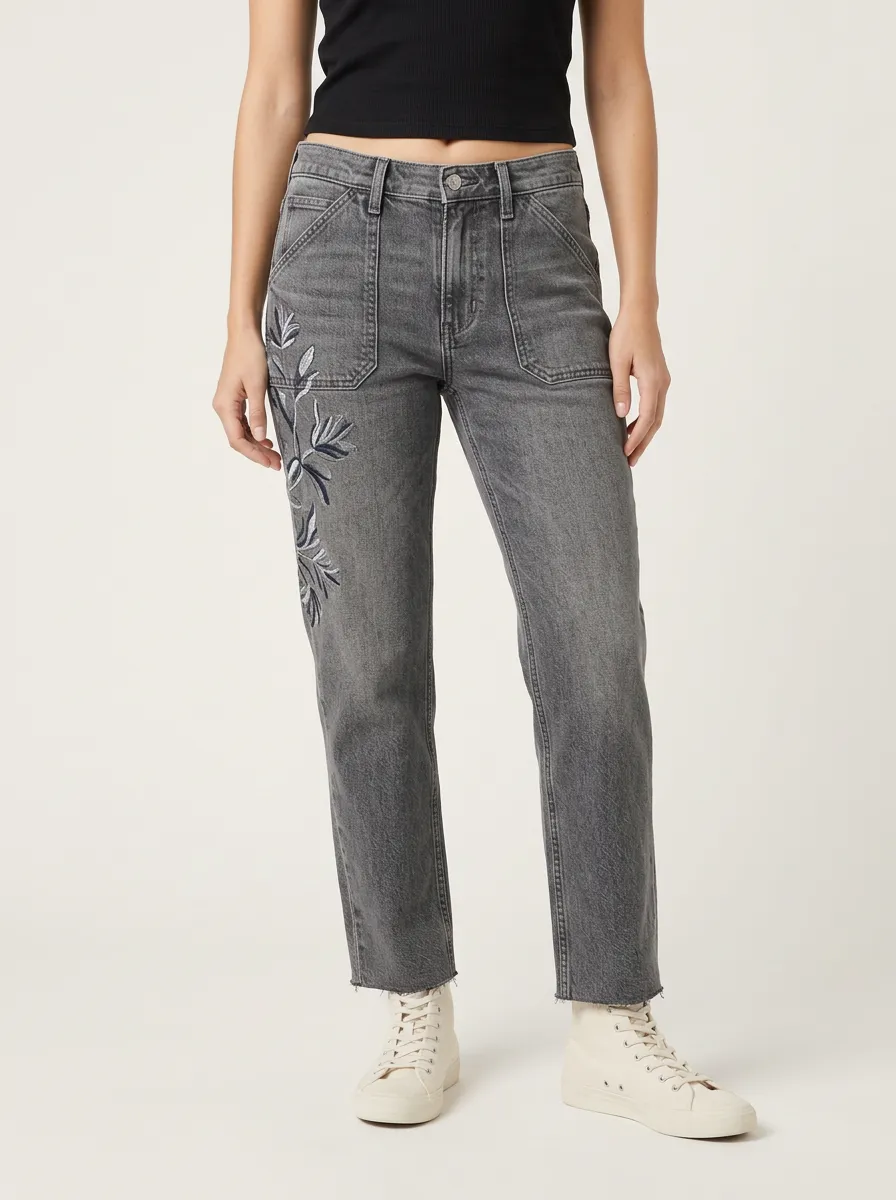 Clean Line Embroidered Jeans