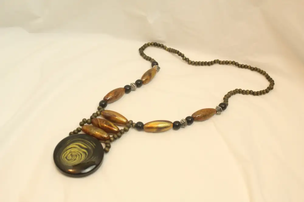 Boho Beaded Brown Chain Necklace With Round Pendant