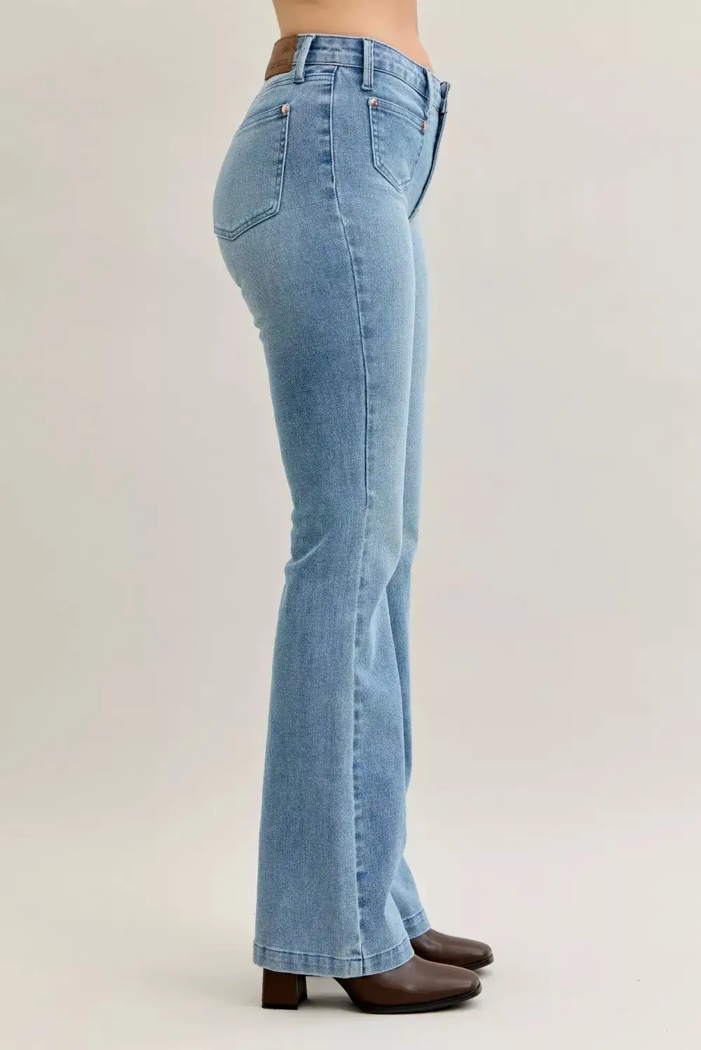 Tailored Mid Rise Flare Leg Pocketed Denim Jeans
