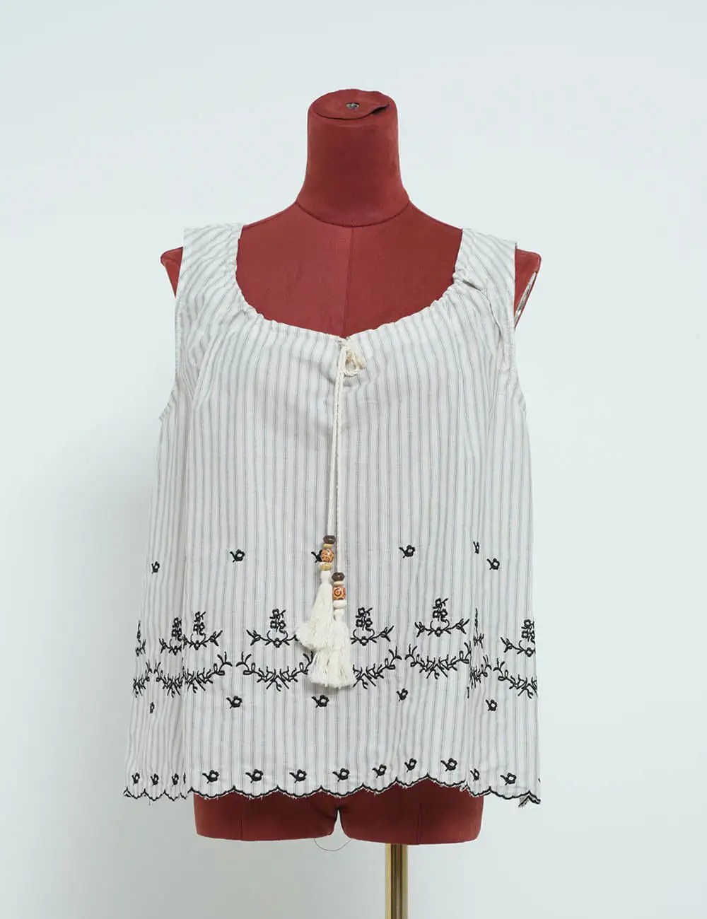 Everyday Embroidery Eyelet Vest