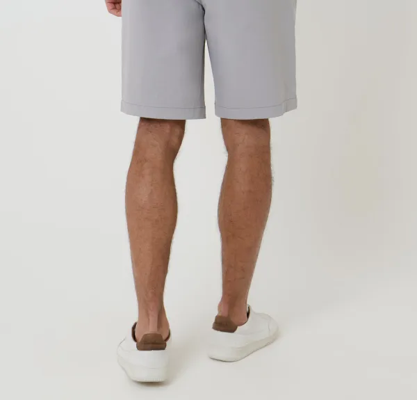 Men's Chalk Regular-Fit Elastic-Waist Stretch Chino Shorts