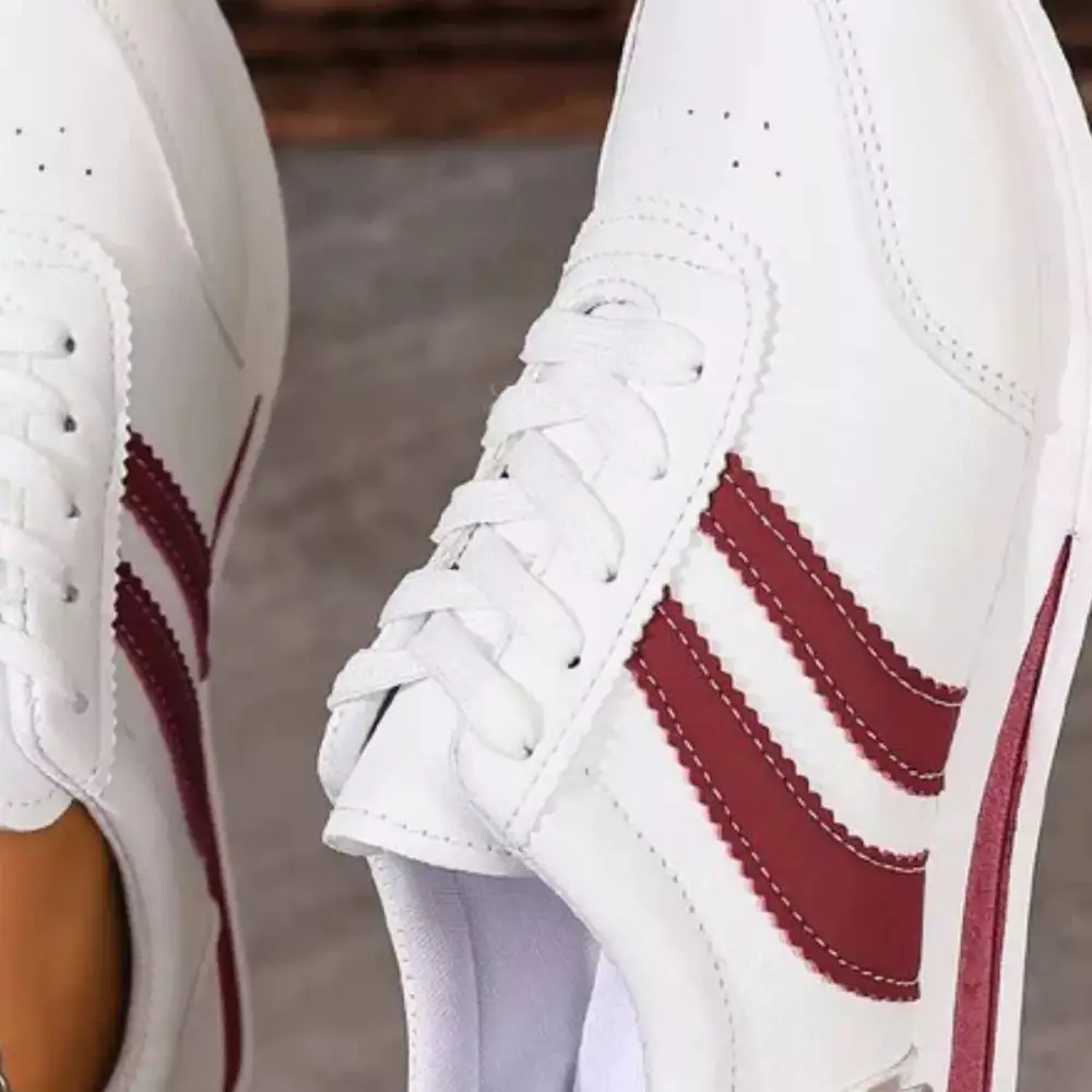 Textured Round Toe Lace-Up Sneakers