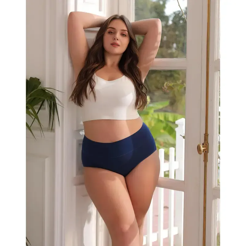 Women's large-size high-waist cotton underwear, soft and comfortable, fully covering triangle pants, breathable and elastic fabric, suitable for daily wear and providing all-day comfort.