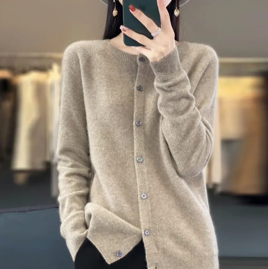 Wool Lightweight Cardigan