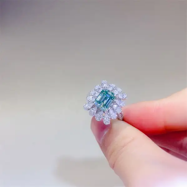 Sterling Silver Moissanite Zircon Ring