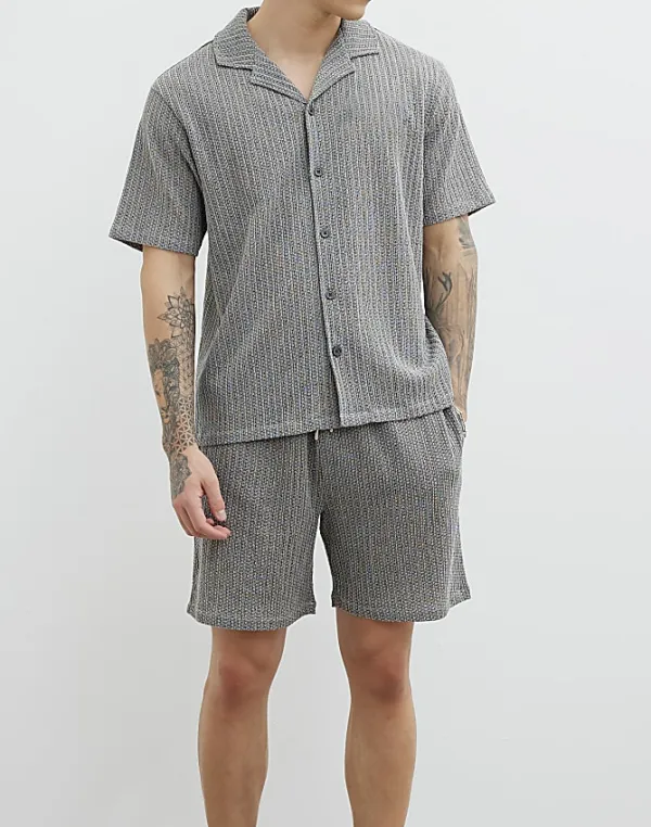 Men's Grey Regular Fit Short Sleeve Shirt with Pleated Embroidery