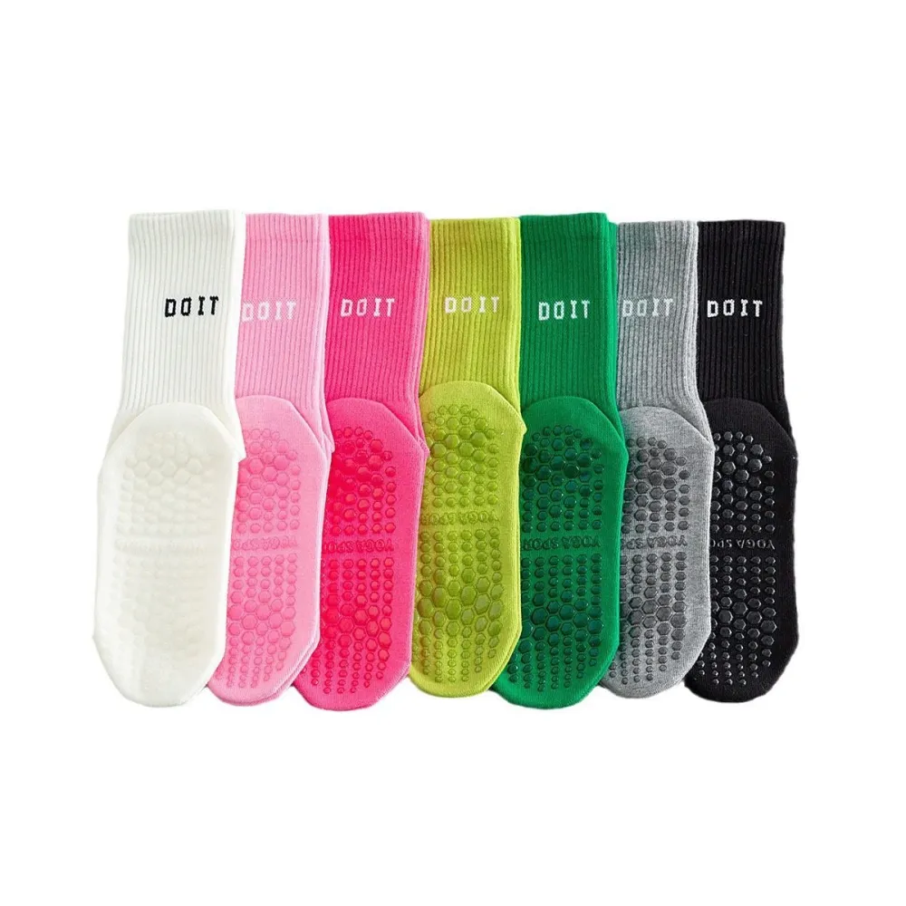 Breathable Moisture Wicking Sports Socks