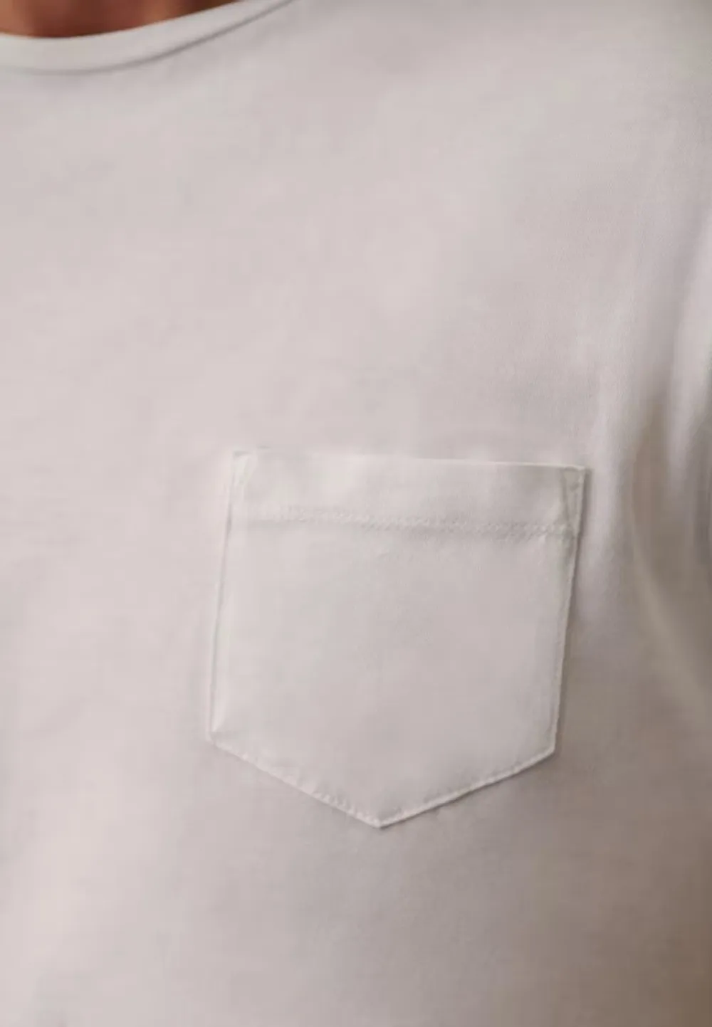 White Chest Pocket Cotton Crew Neck T-Shirt