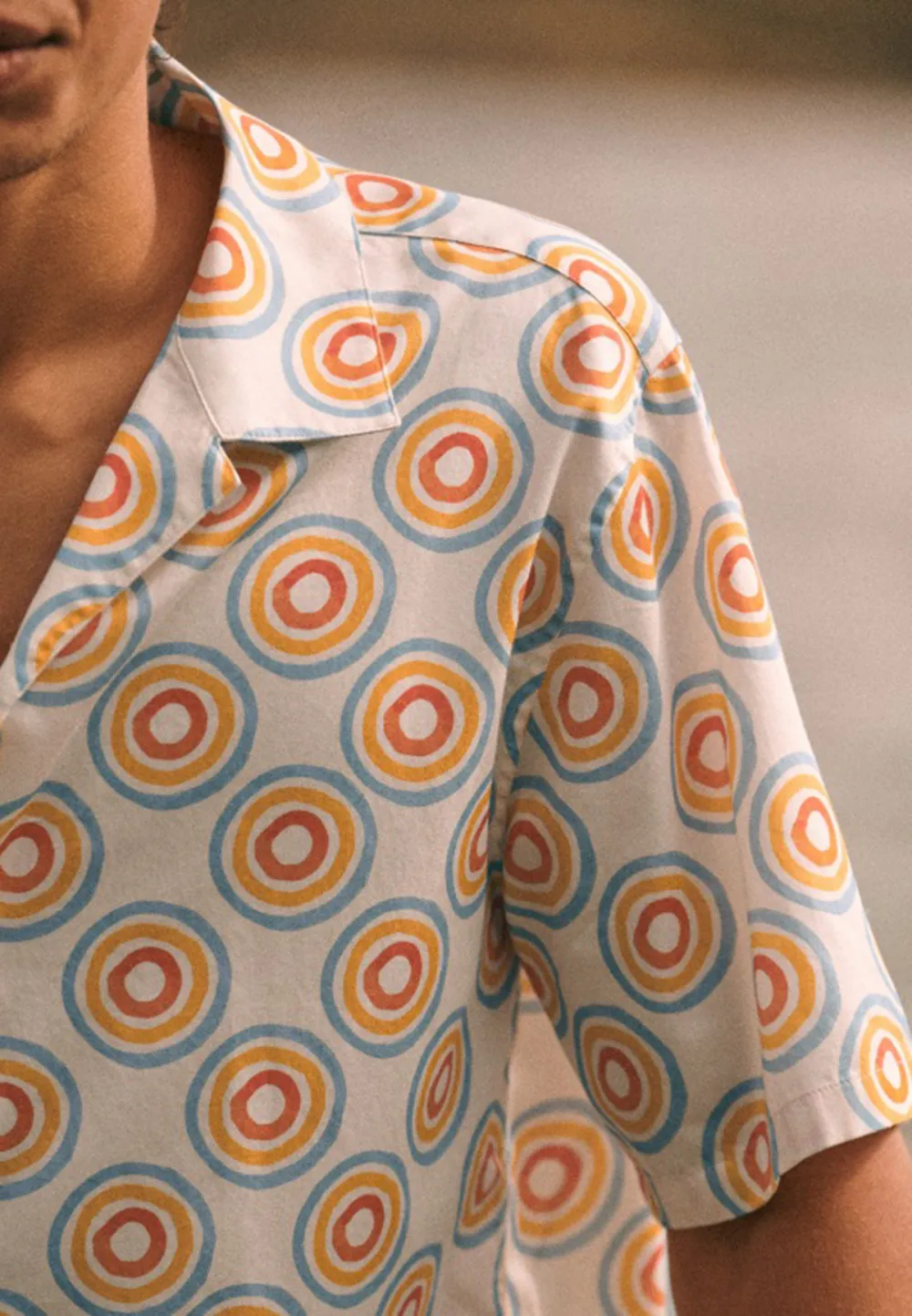 Shirt-Retro Print