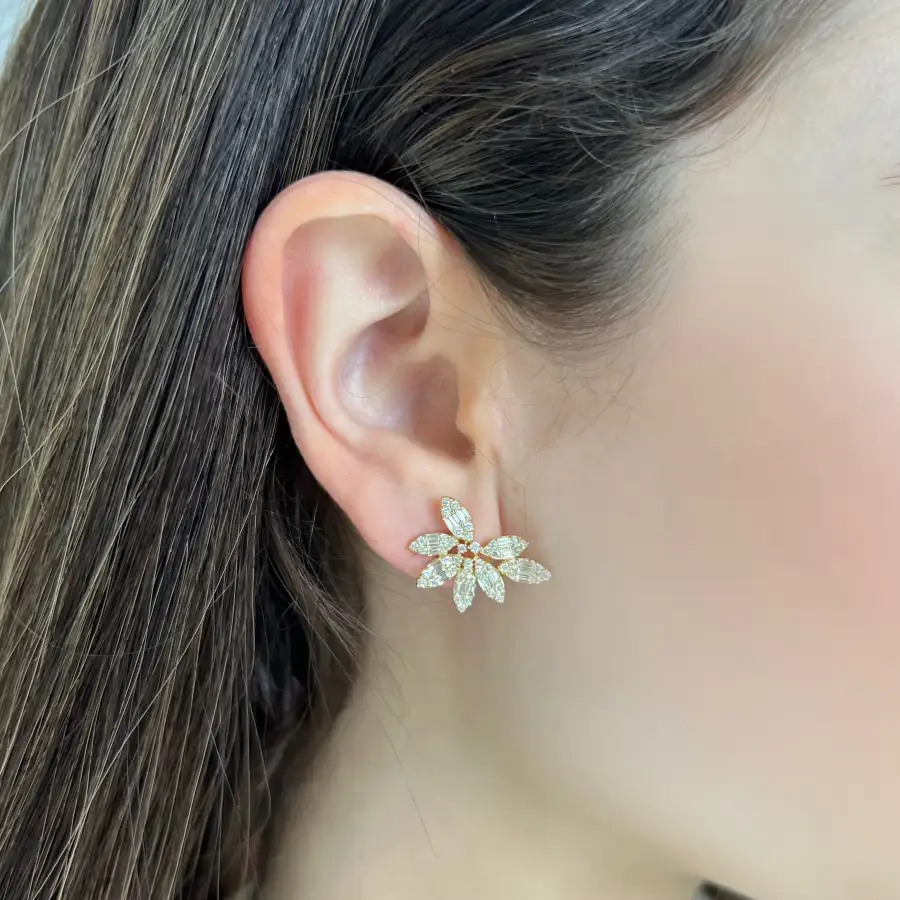 Polished Layered Gem Detail Stud Earrings