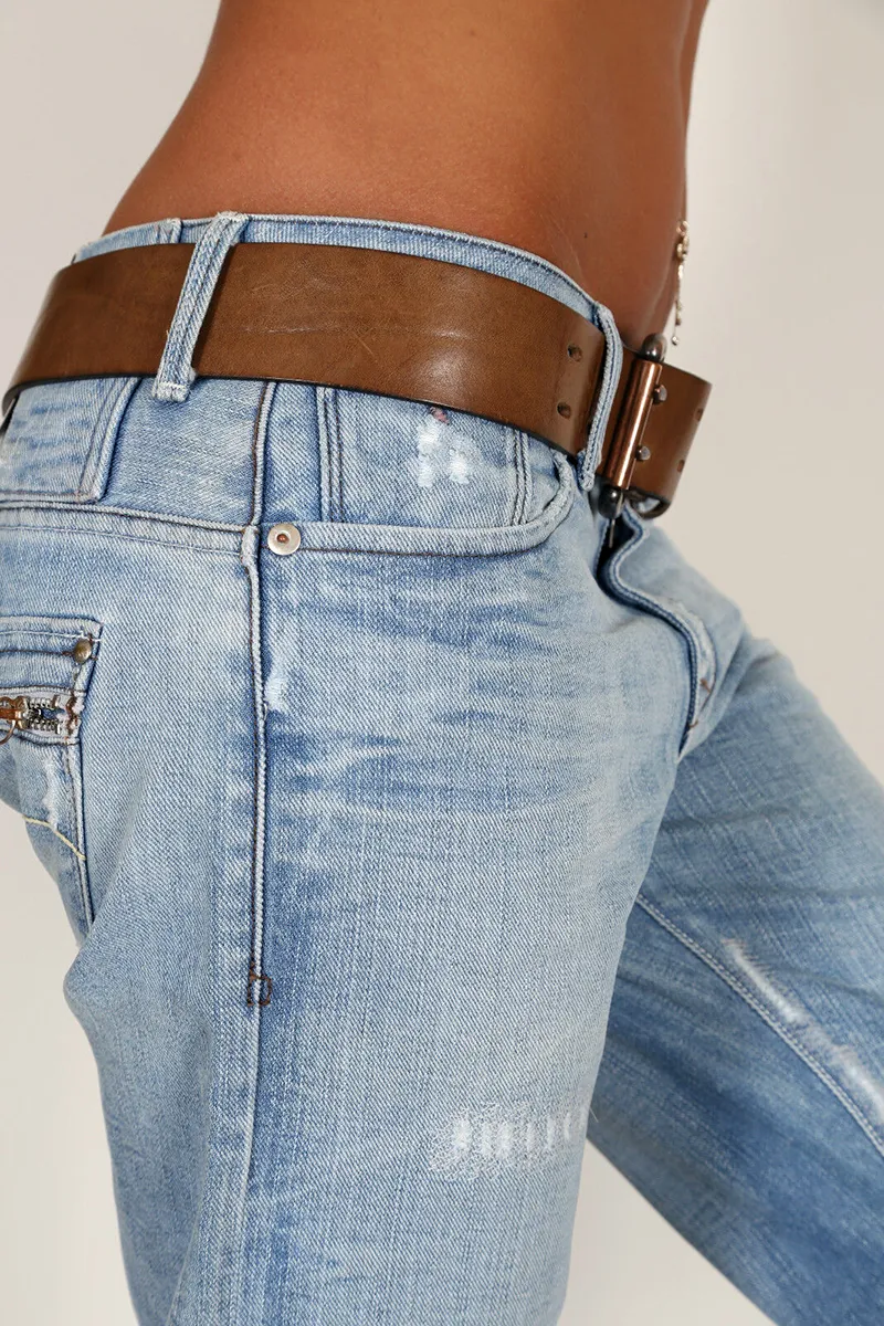 Ripped Zip Detail Slant Pocket Jeans Without Belt
