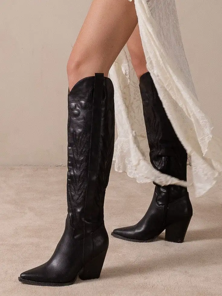 Classic Western Cowboy Embroidered Knee-High Boots