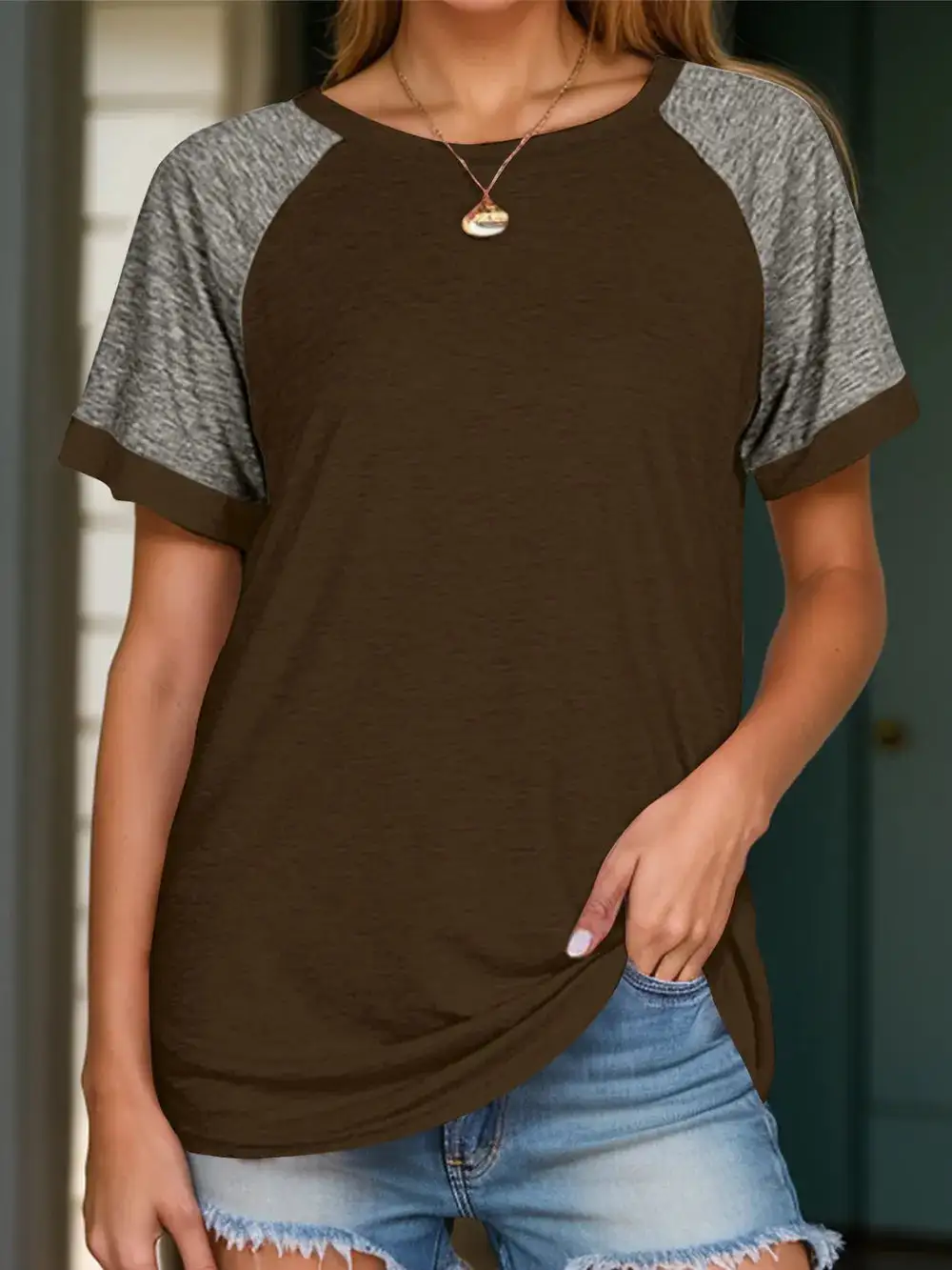 Everyday Contrast Round Neck Short Sleeve T-Shirt
