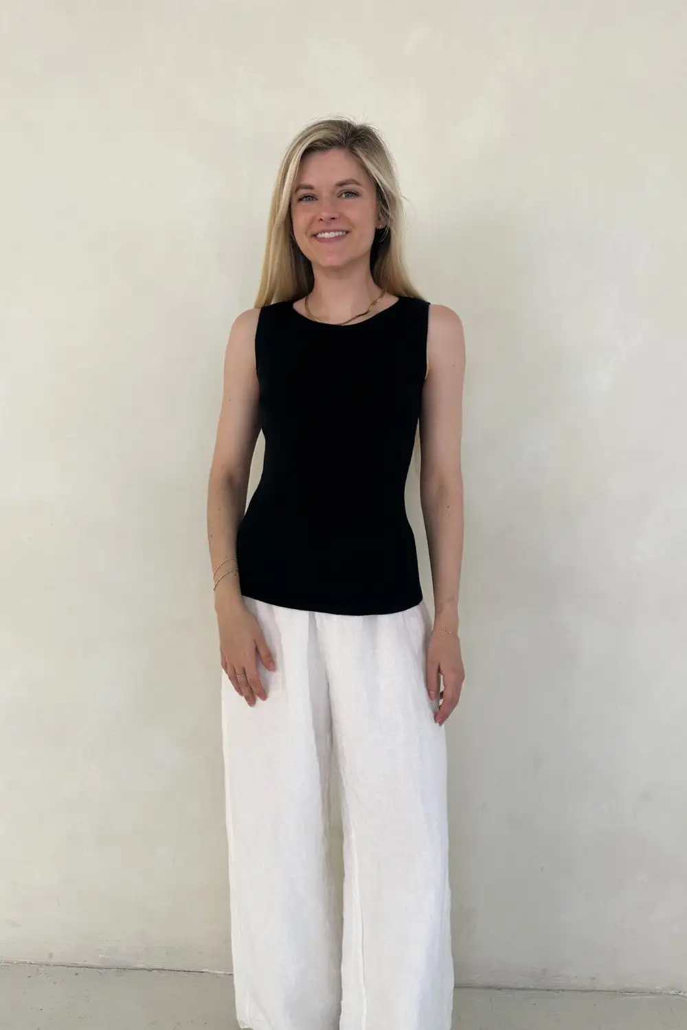 Soft Boat Neck Sleeveless Top