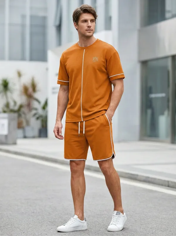 Modern Geometric Pattern Look Men's T-Shirt And Shorts Set