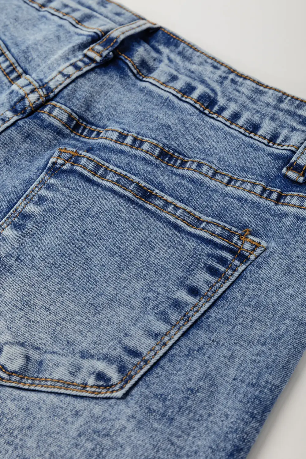 Center Seam Cuffed Hem Straight High Waist Jeans